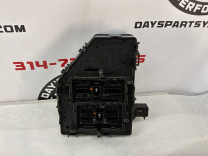 2011 Chevy Caprice PPV Engine Motor Bay Fuse Box Block OEM