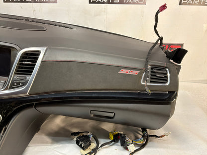 Dash and center console - Day's Parts Yard