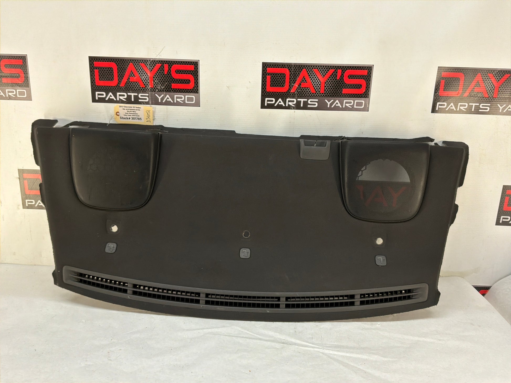 Deck tray - Day's Parts Yard