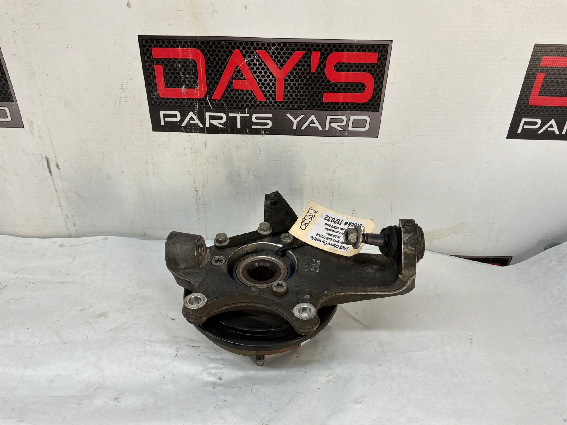 Lh rear spindle - Day's Parts Yard