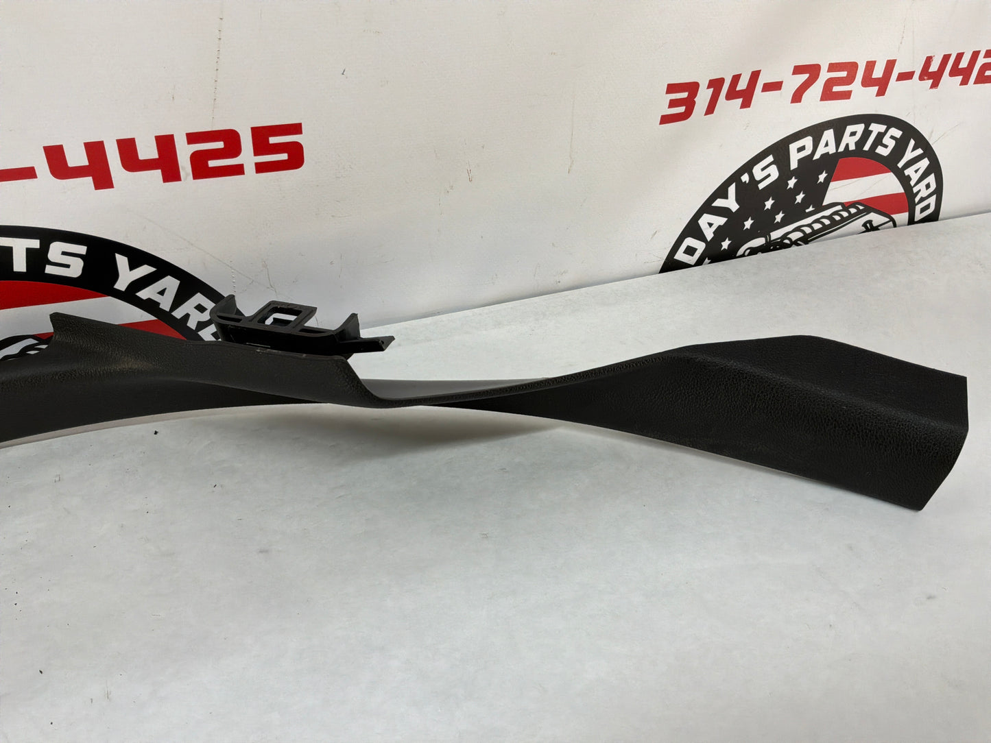 2016 Cadillac CTS-V RH Passenger Rear Sill Kick Plate Trim OEM