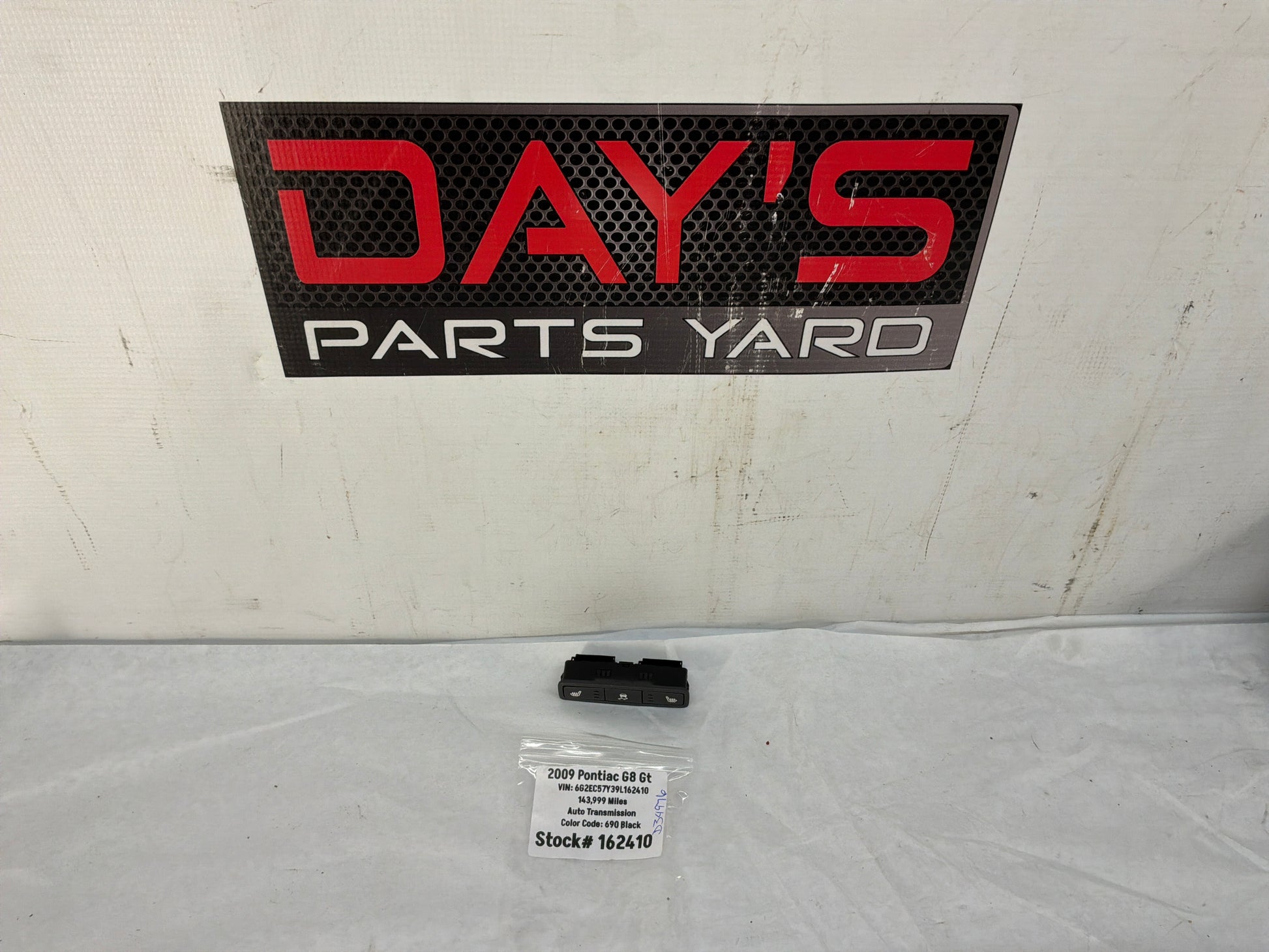 Traction control switch - Day's Parts Yard