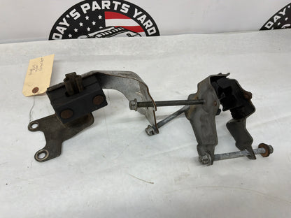 2002 Pontiac Trans Am WS6 RH & LH Torque Arm Brackets OEM