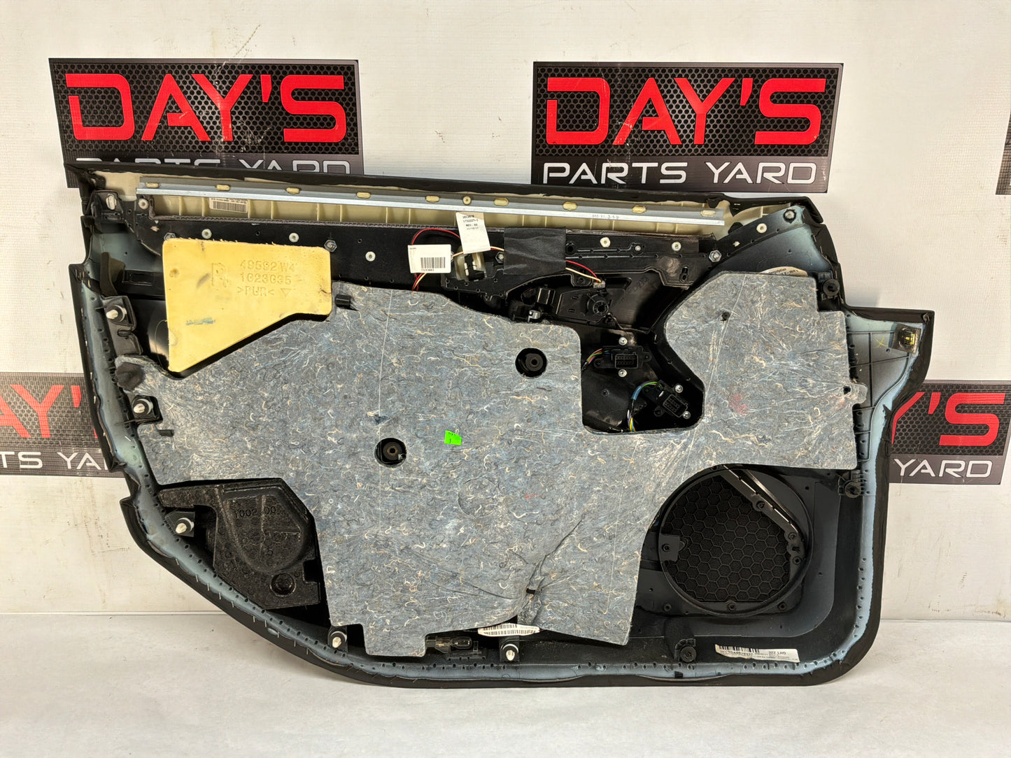 Rh front door panel - Day's Parts Yard