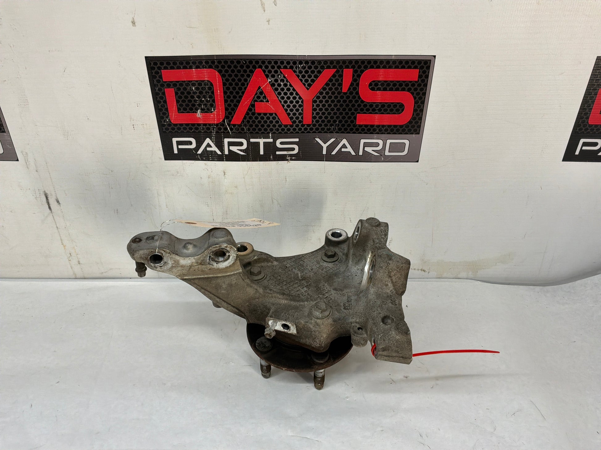 Rh front spindle - Day's Parts Yard