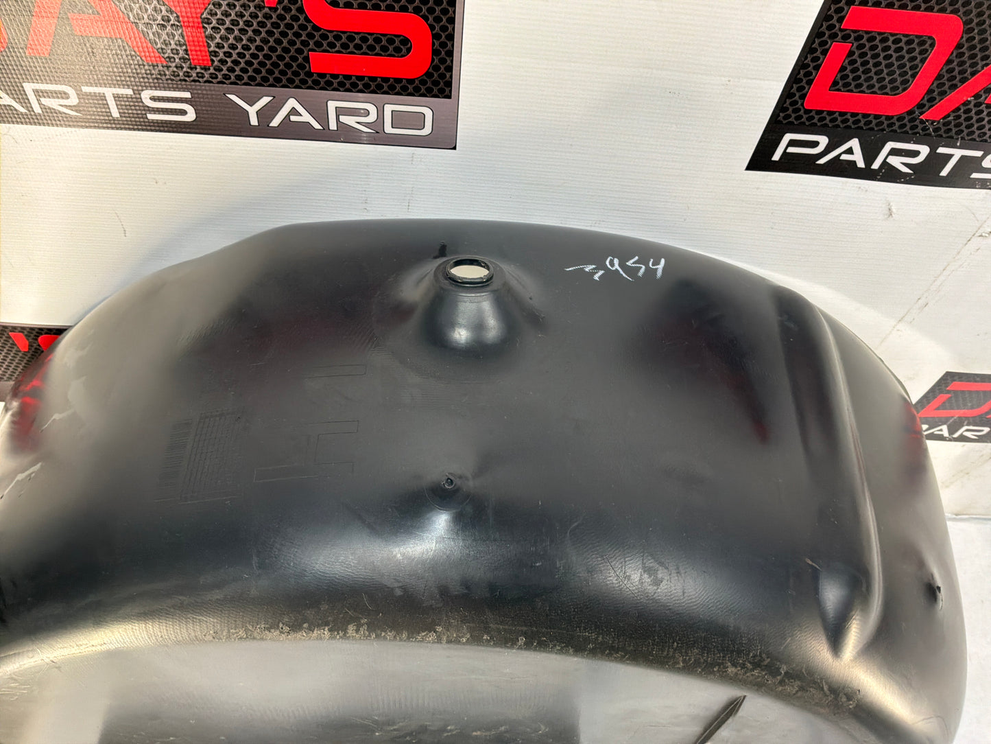 2015 Chevrolet Camaro SS 1LE LH Driver Rear Fender Wheel House Well Liner OEM