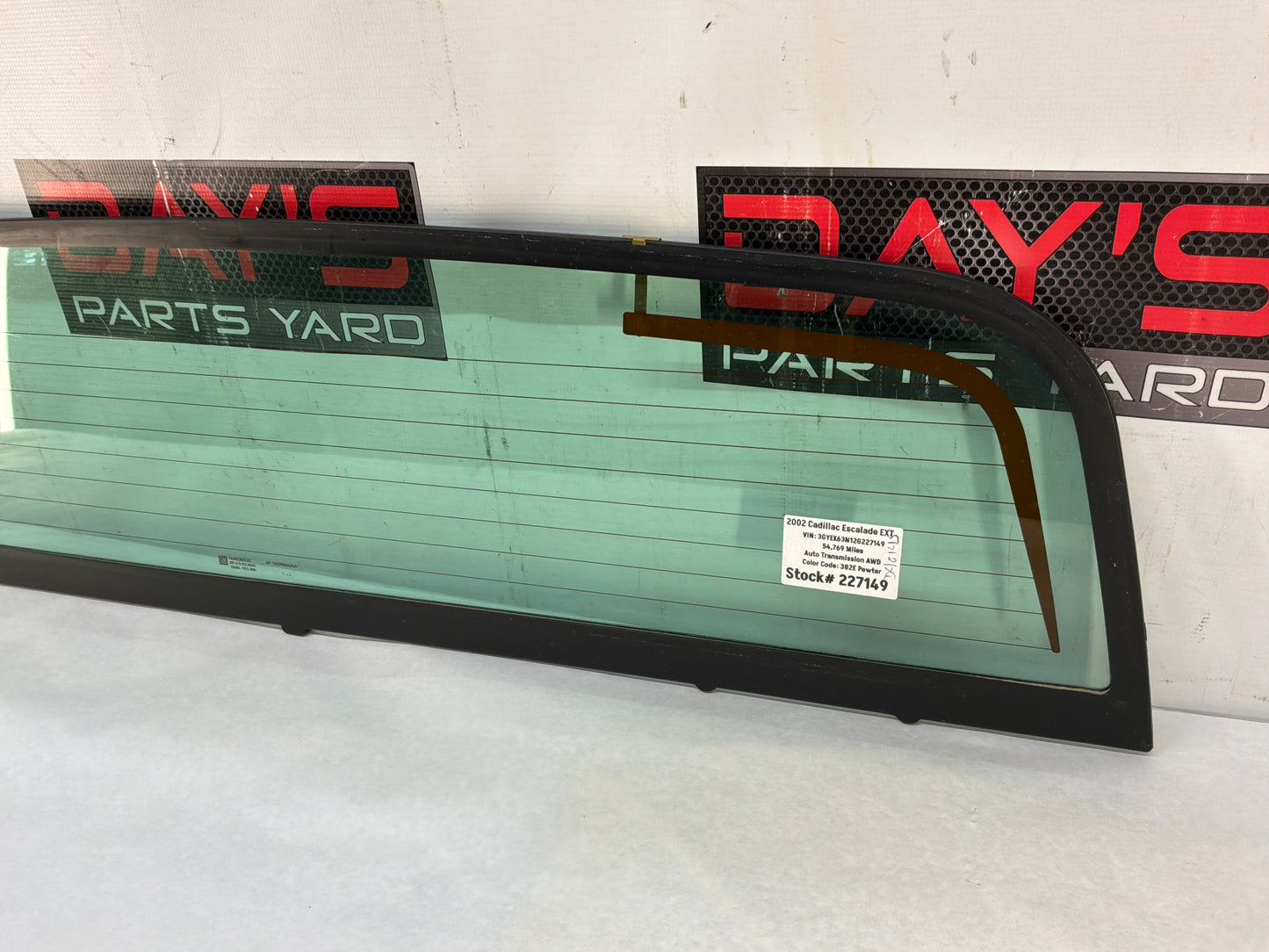 2002 Cadillac Escalade EXT Rear Back Window Glass Heated OEM