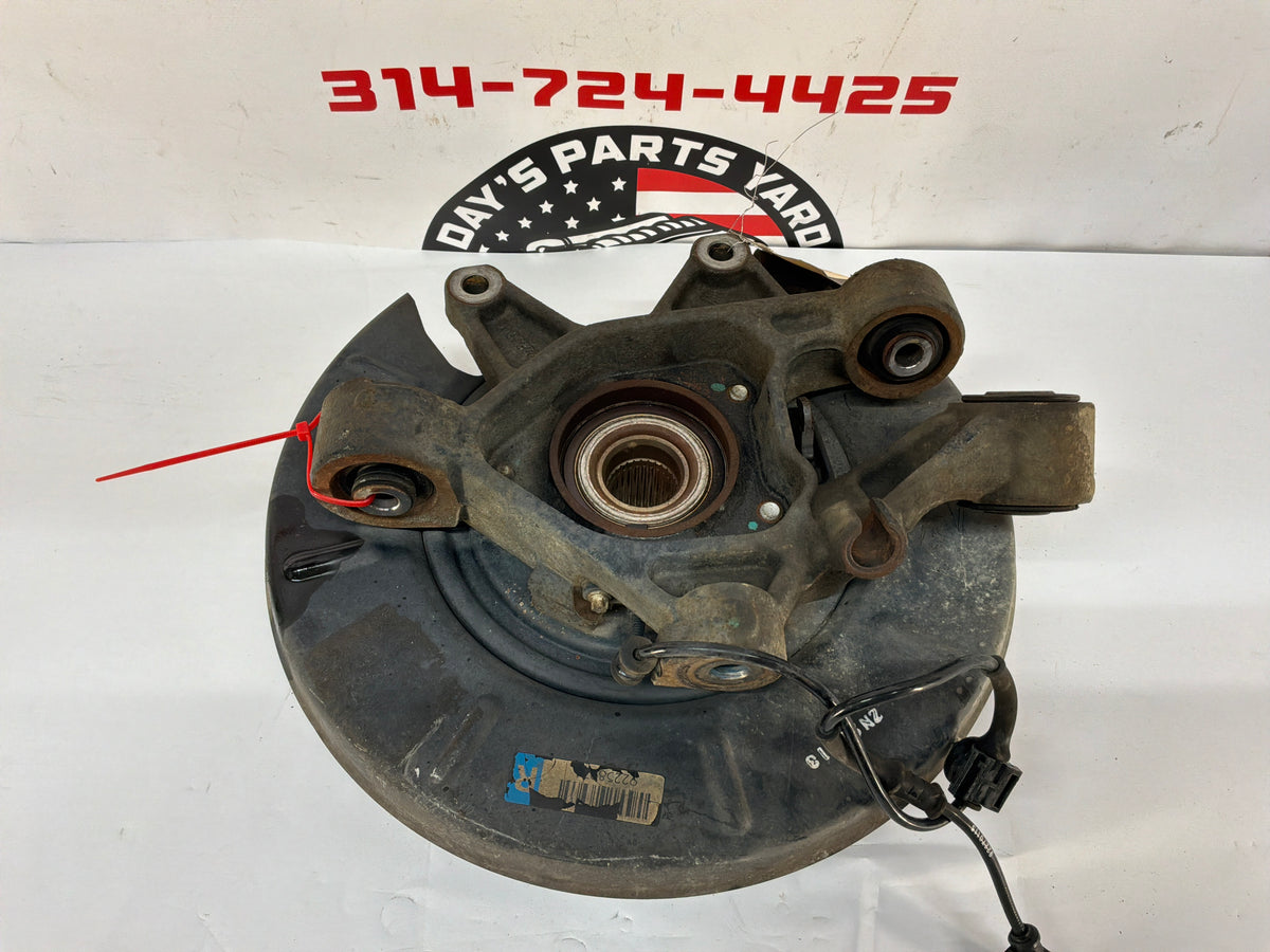 2014 Chevy Caprice PPV RH Passenger Rear Suspension Spindle Hub Knuckle Assembly OEM