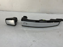 2017 Chevy SS Sedan RH Passenger Front Exterior Door Handle OEM