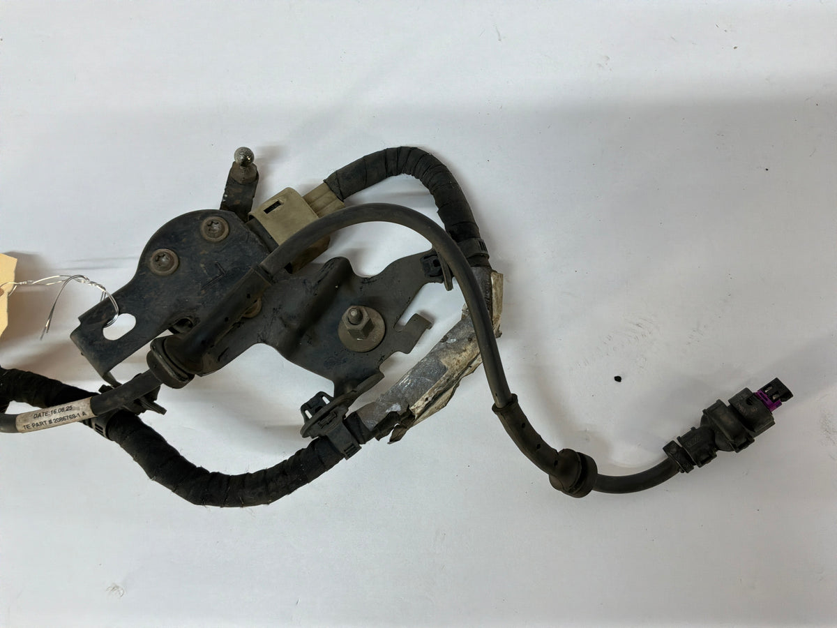 2017 Chevy SS Sedan RH & LH Front Suspension Head Lamp Ride Control Height Sensors OEM