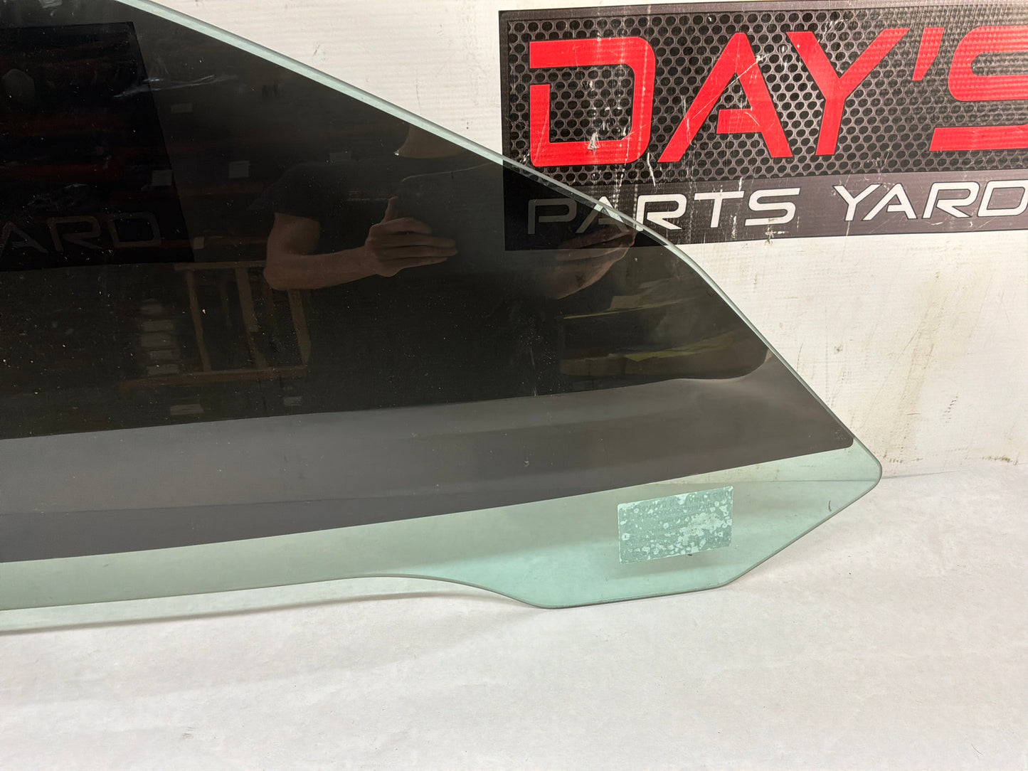 1999 Chevy C5 Corvette RH Passenger Front Door Window Glass OEM