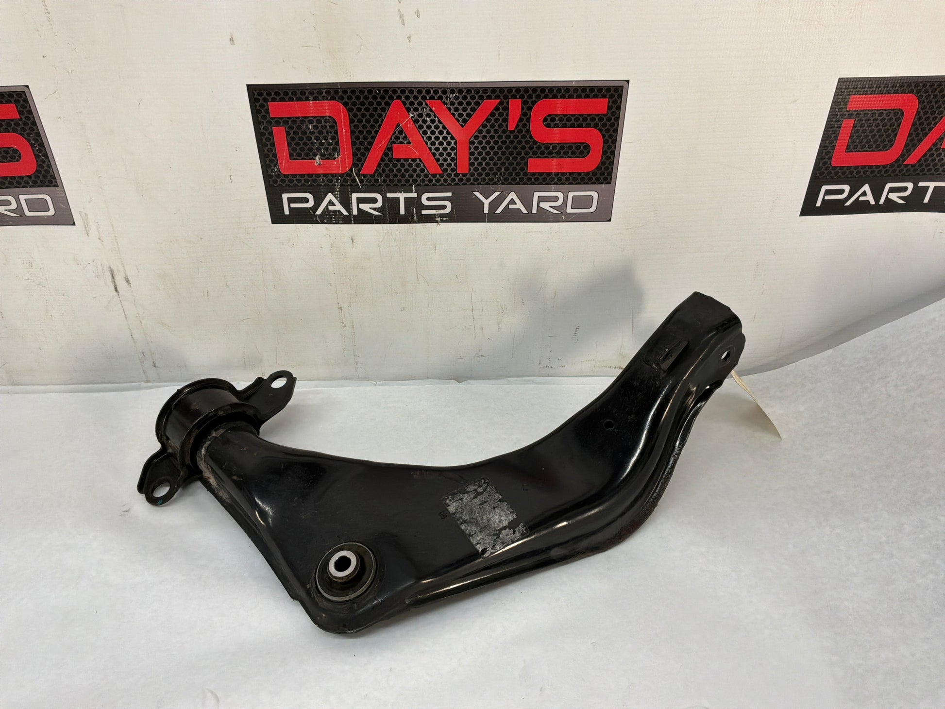 Rear lh control arm - Day's Parts Yard