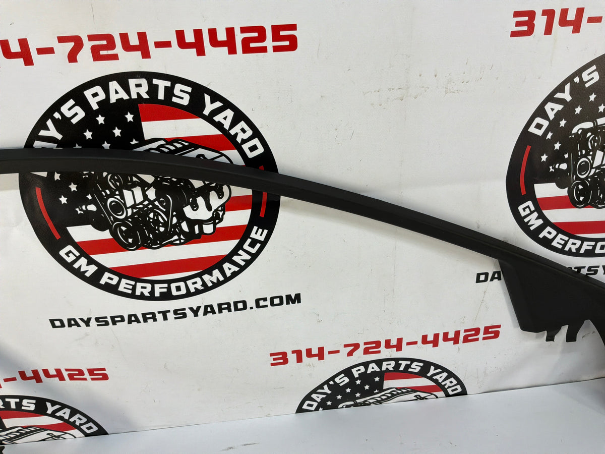 2009 Cadillac CTS-V LH Driver Front Door Garnish Molding Trim OEM