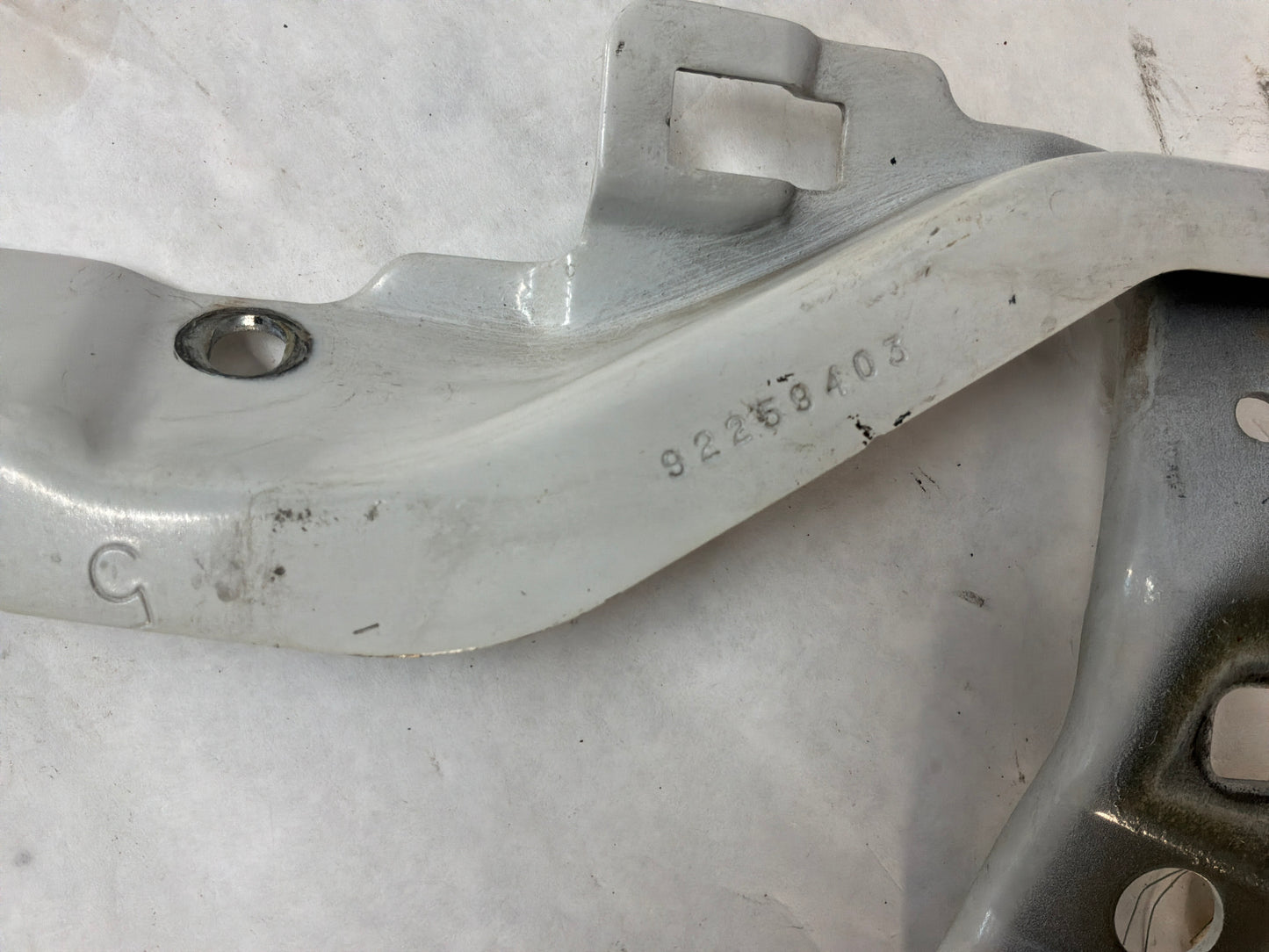 2016 Chevy Caprice PPV RH & LH Hood Hinges Set OEM