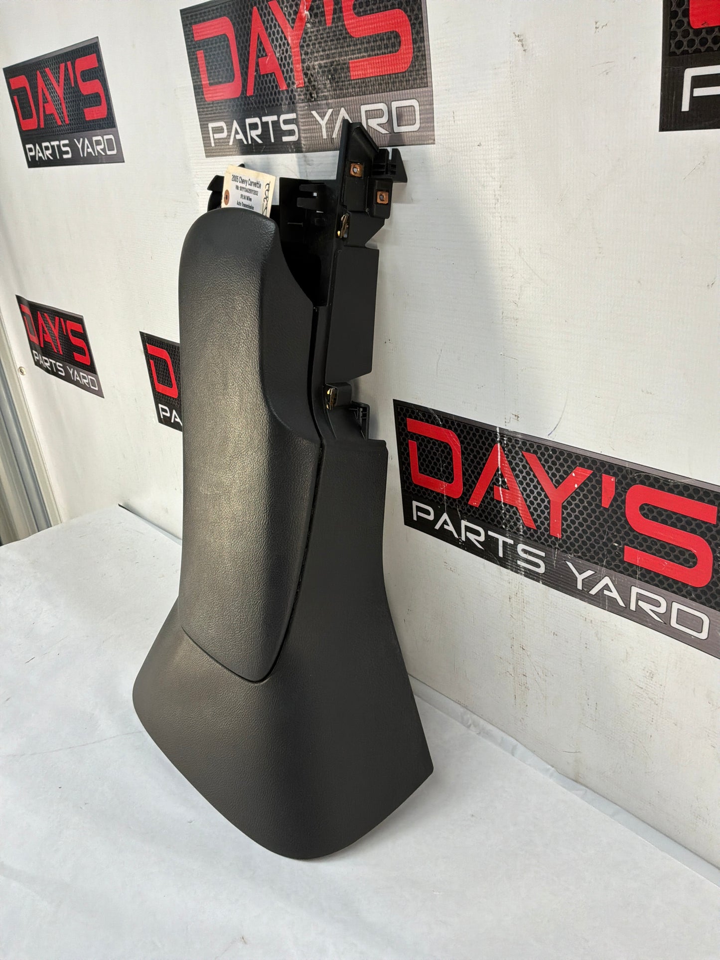 Center console - Day's Parts Yard