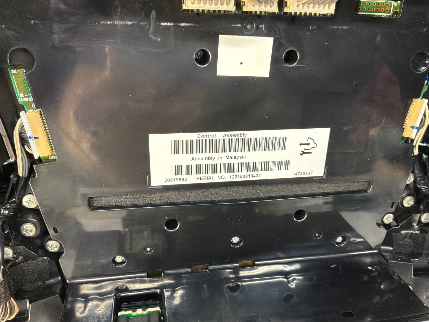 Radio bezel - Day's Parts Yard