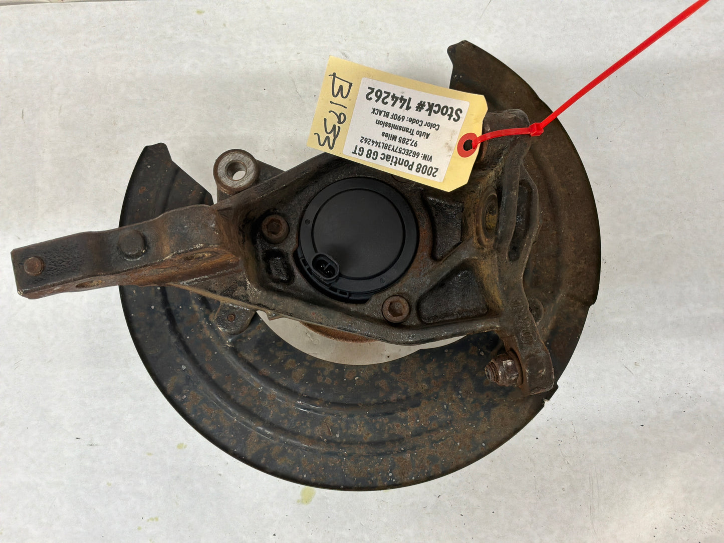 2008 Pontiac G8 GT RH Passenger Front Suspension Spindle Knuckle Hub Assembly OEM