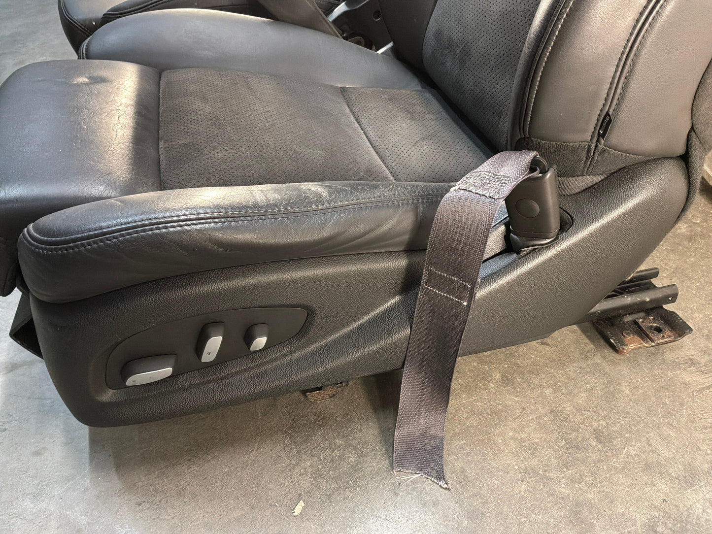 2016 Cadillac CTS-V Seats Recaro Leather Suede Seats Front & Rear OEM