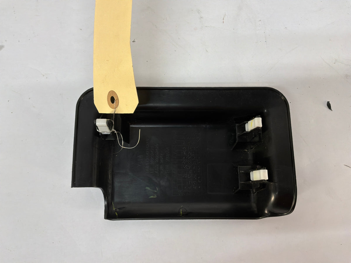 2016 Chevy SS Sedan RH Passenger Seat Plug Connector Wire Cover OEM