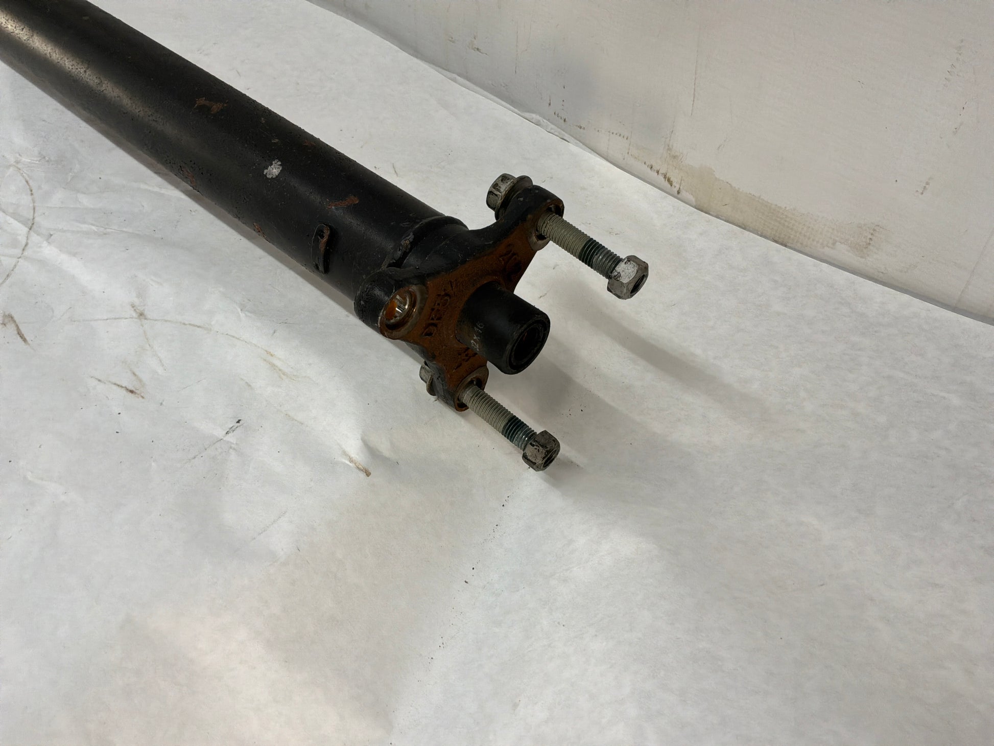 2013 Chevy Caprice PPV Drive Shaft Driveshaft Driveline Propeller Shaft OEM - Day's Parts Yard
