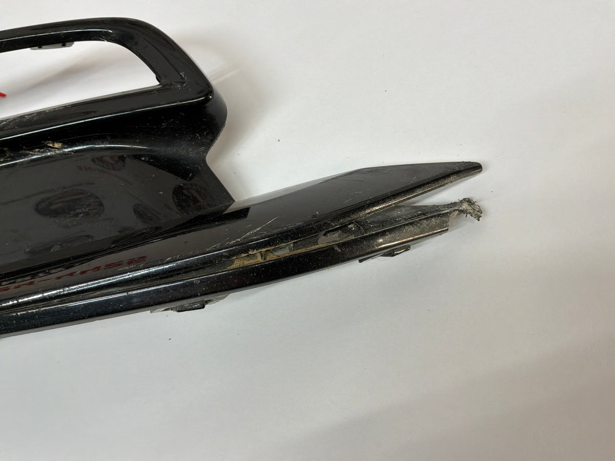 2017 Chevy SS Sedan RH Passenger Front Bumper Bezel Surround Trim Molding OEM DAMAGED