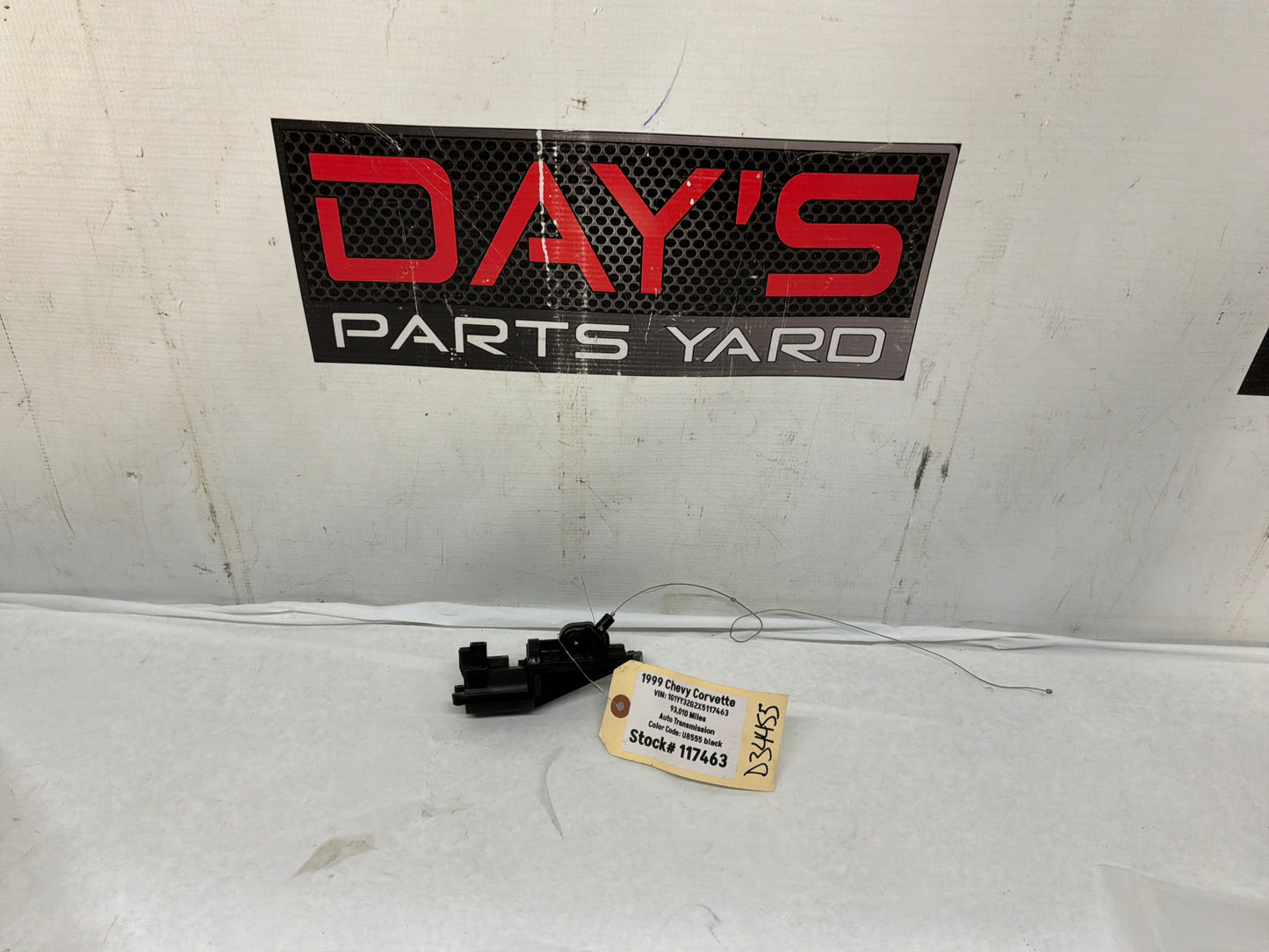 Top cover latch - Day's Parts Yard