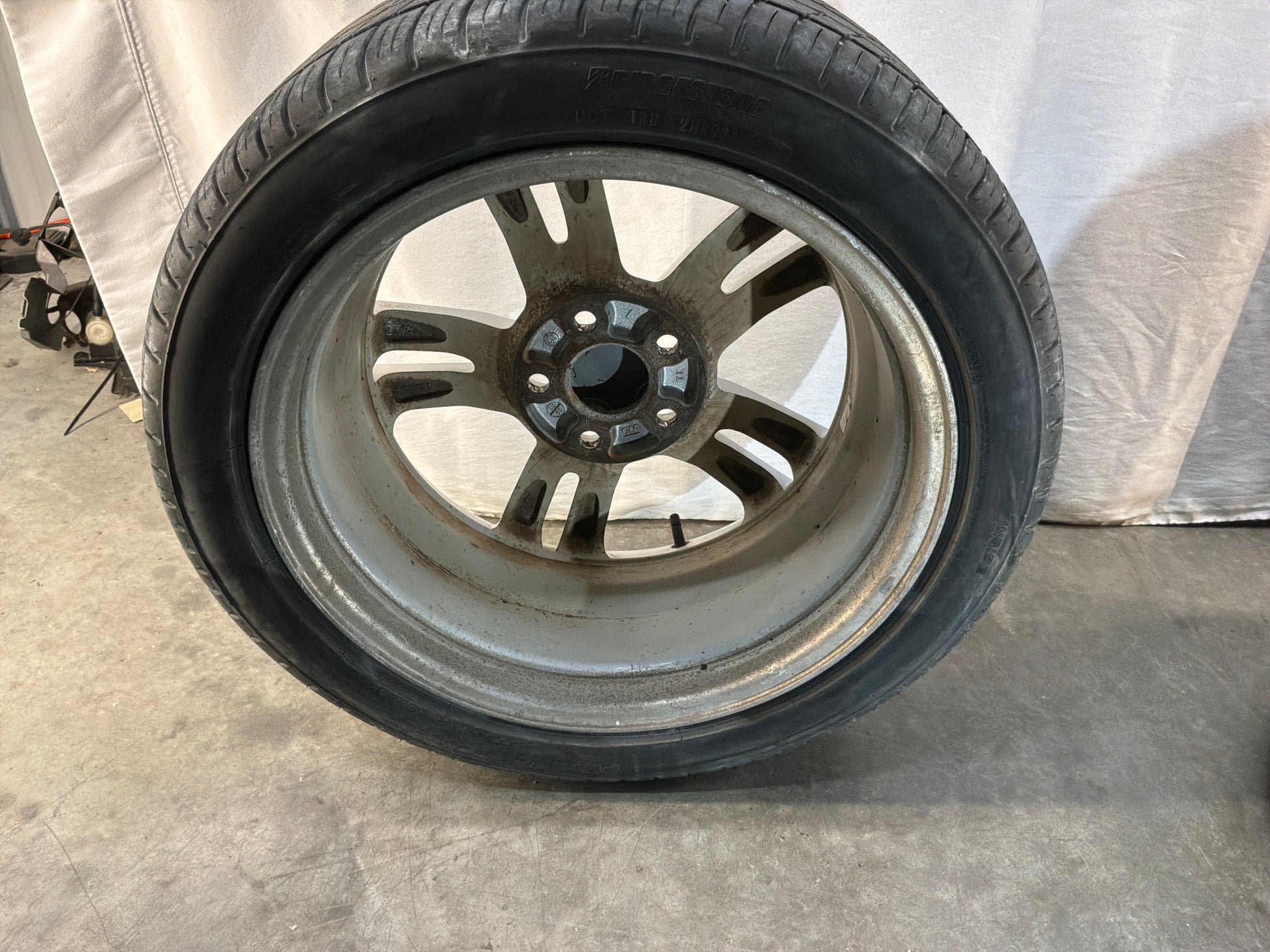 Wheels and tire - Day's Parts Yard