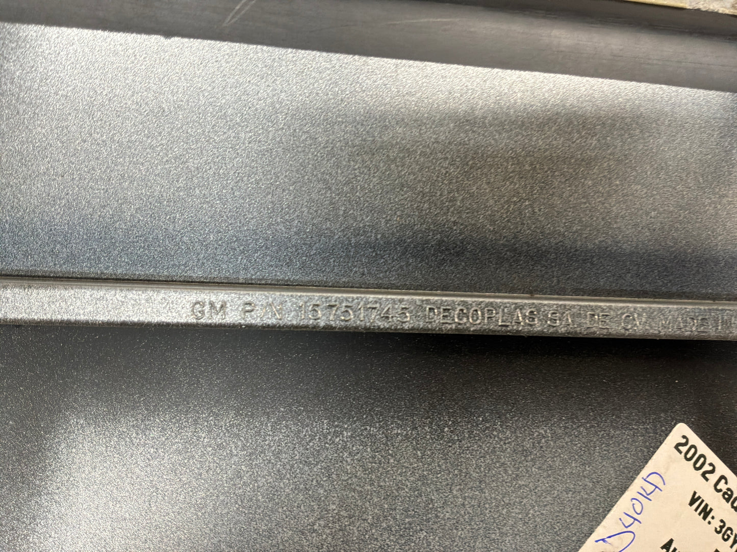 2002 Cadillac Escalade EXT Front & Rear Door Cladding’s OEM