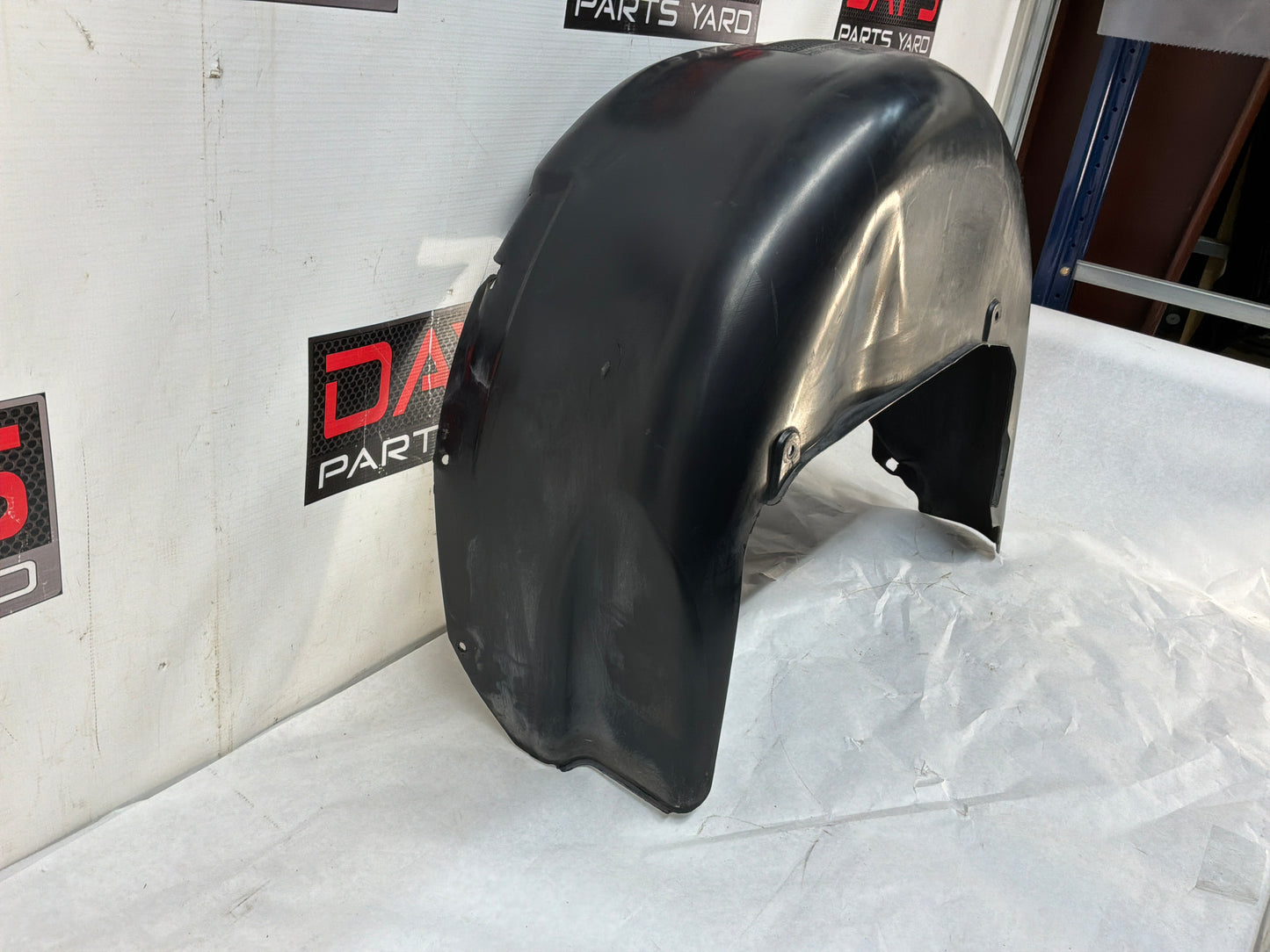 Lh wheel liner - Day's Parts Yard