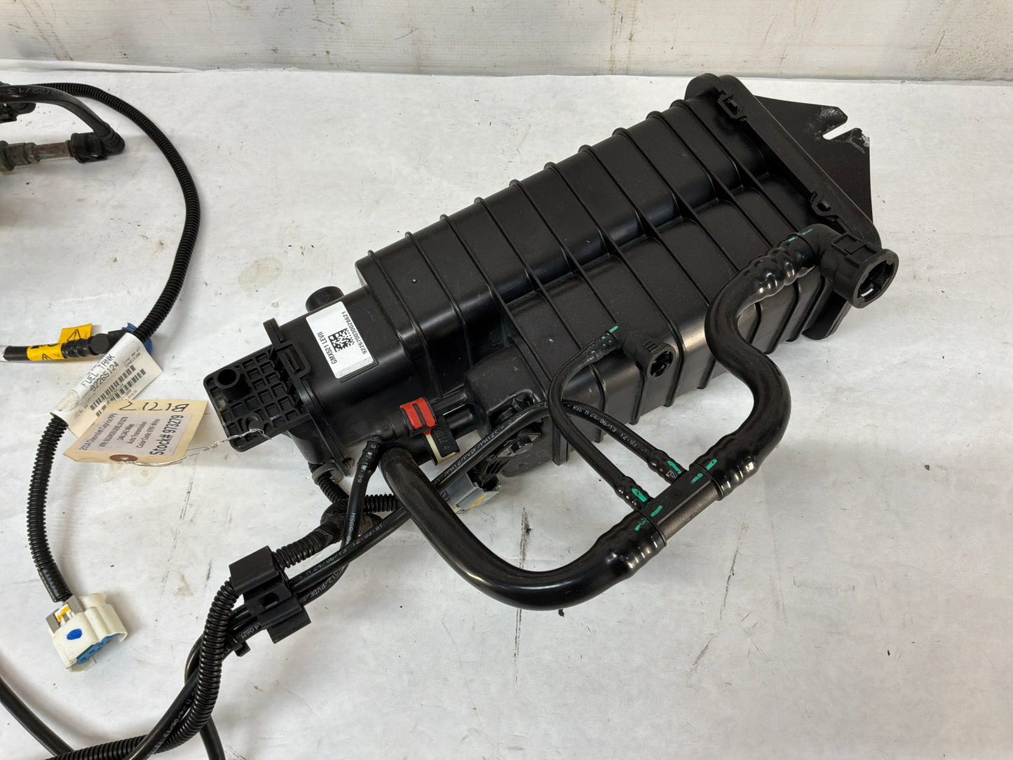 2014 Chevy Caprice PPV Fuel Tank EVAP Vapor Charcoal Canister w/ Lines Hoses Tubes OEM