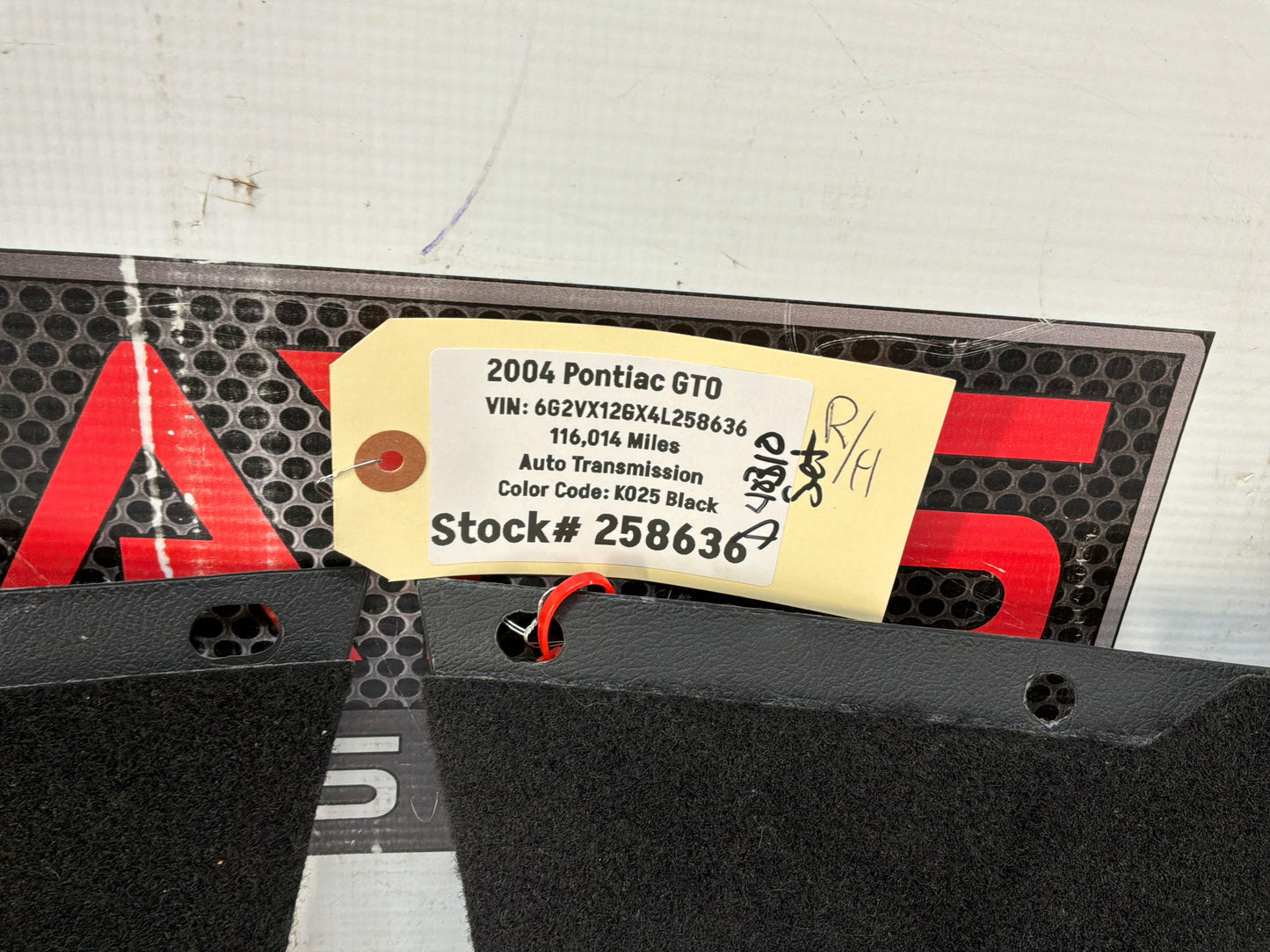 2004 Pontiac GTO RH & LH Interior Kick Panel Trim Molding Cover OEM