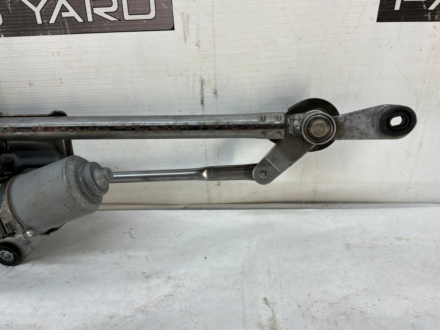 2014 Chevy Camaro ZL1 Windshield Wiper Motor Assembly OEM