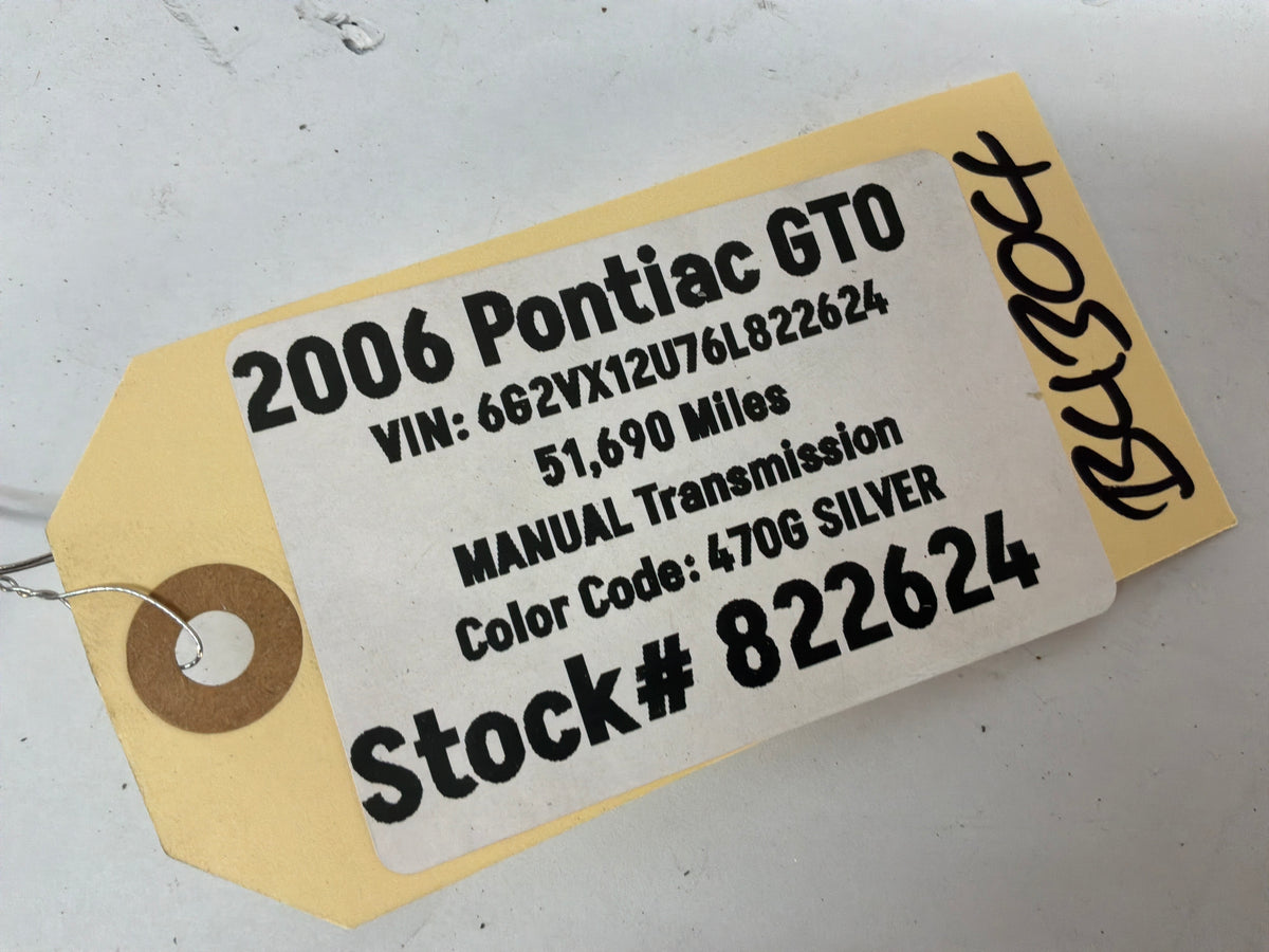 2006 Pontiac GTO LH Driver Fender Side Skirt Rocker Molding Support Bracket OEM