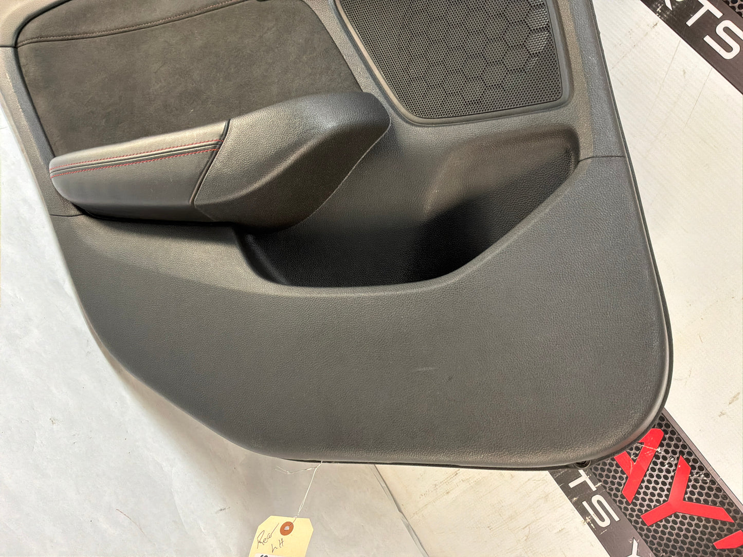 Lh rear door panel - Day's Parts Yard