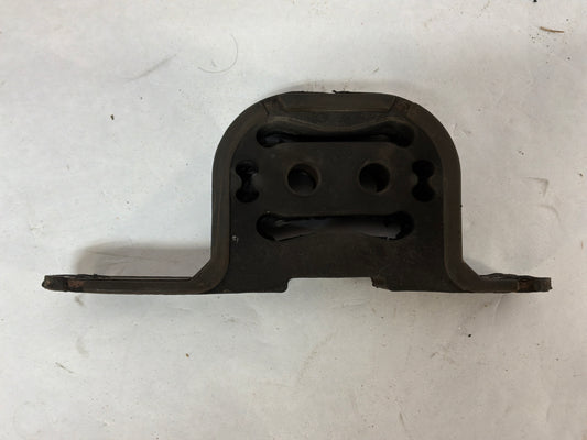 2011 Chevy Caprice PPV Exhaust Muffler Hanger Bracket Mount Bushing OEM