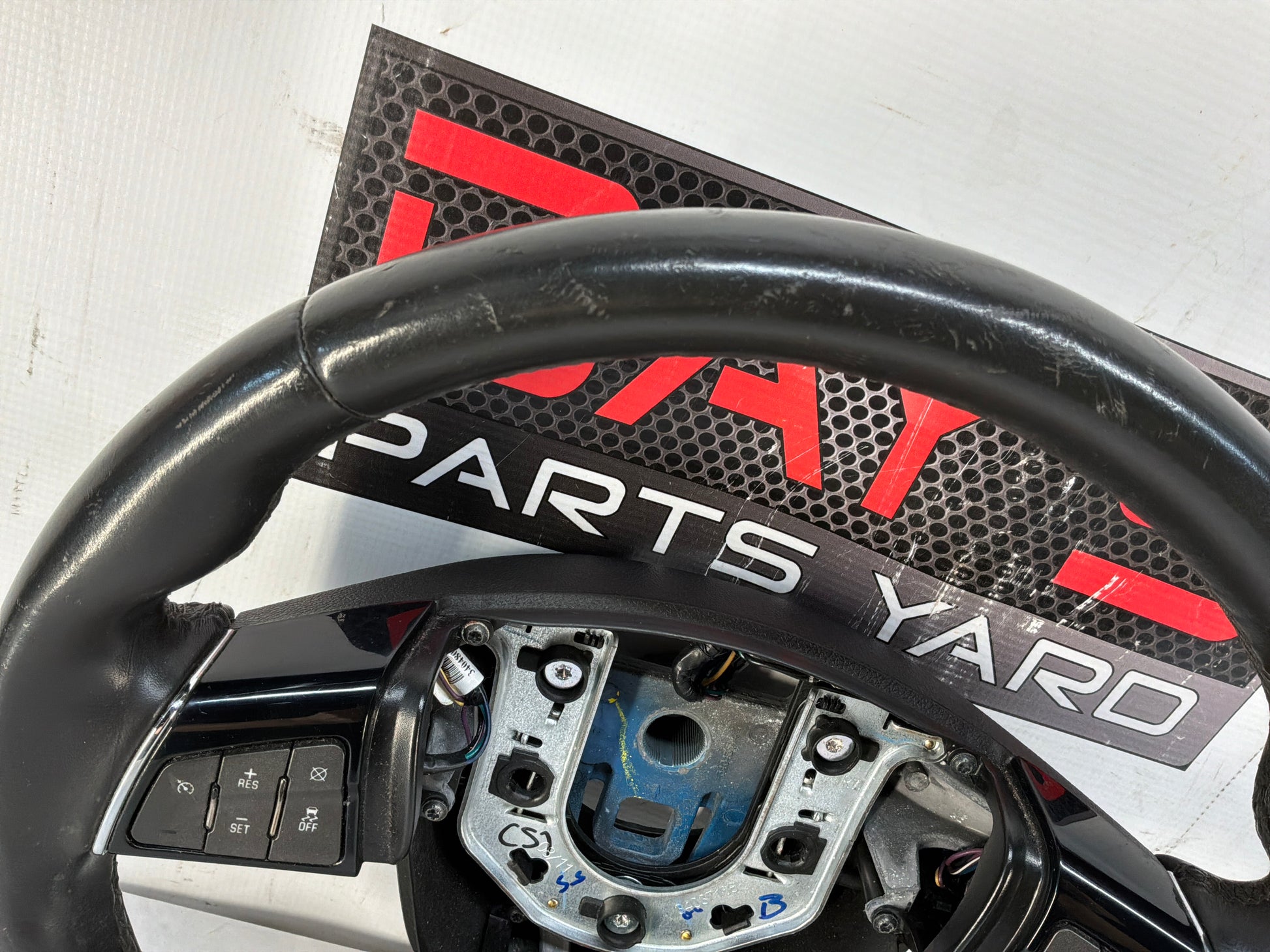Steering wheel - Day's Parts Yard
