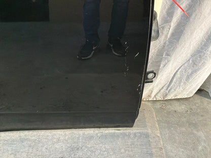 Rh rear door - Day's Parts Yard