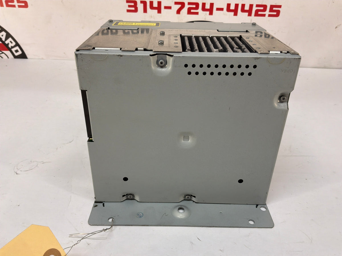 Radio receiver - Day's Parts Yard