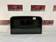 Front sunroof glass - Day's Parts Yard