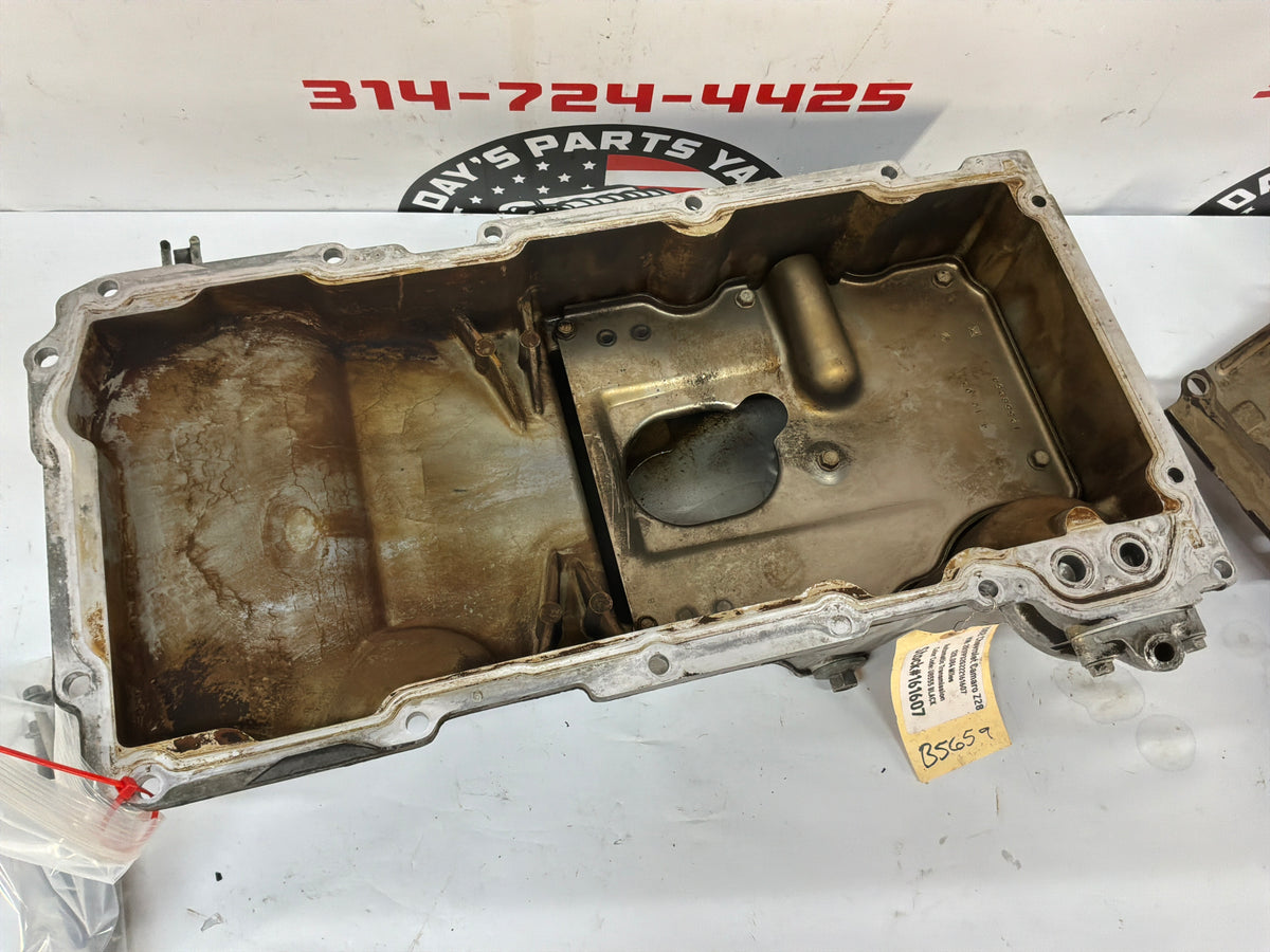 2002 Chevy Camaro Z28 Oil Pan Widget Tray Pick Up Tube & Dip Stick OEM