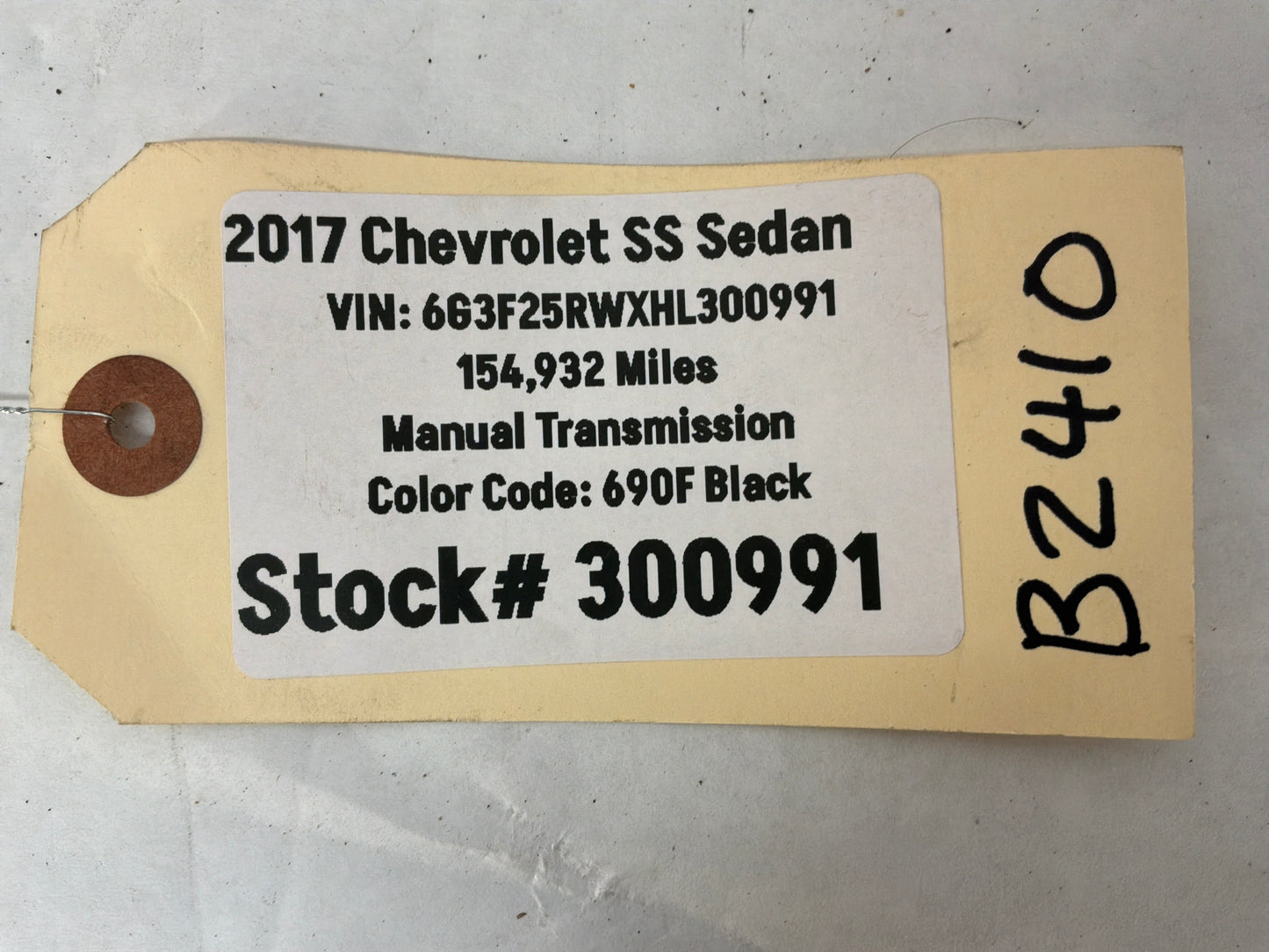 2017 Chevy SS Sedan LH Driver Fender Bumper Fascia Bracket Guide OEM