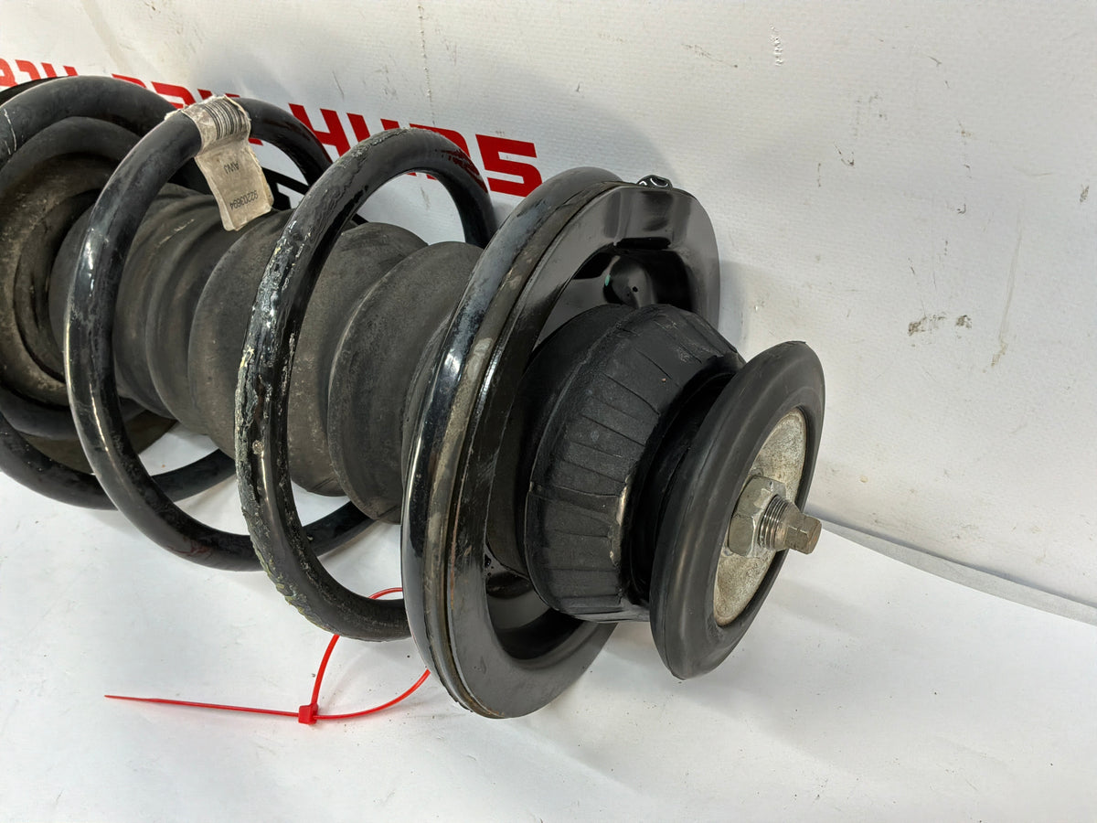 Front rh strut - Day's Parts Yard