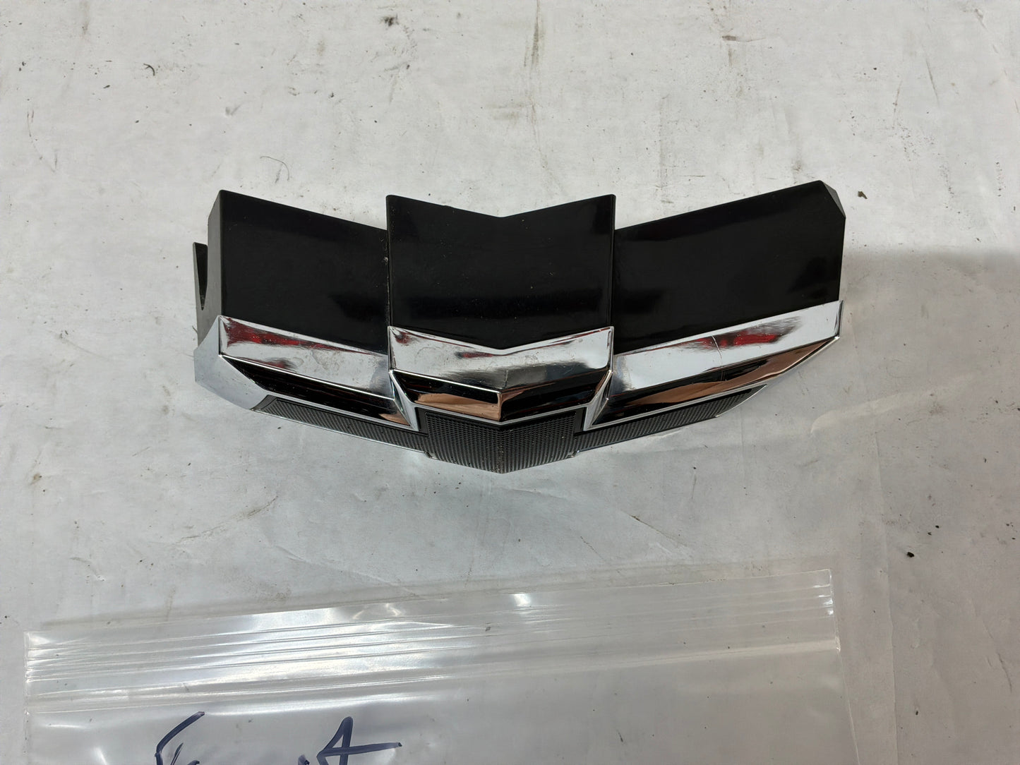 2023 Chevy Camaro SS Front Bumper Grill Bowtie Emblem BLACK OEM