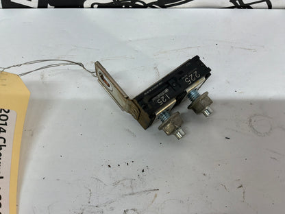 2014 Chevy SS Sedan Jump Starter Positive Post Battery Circuit Fuse Block OEM