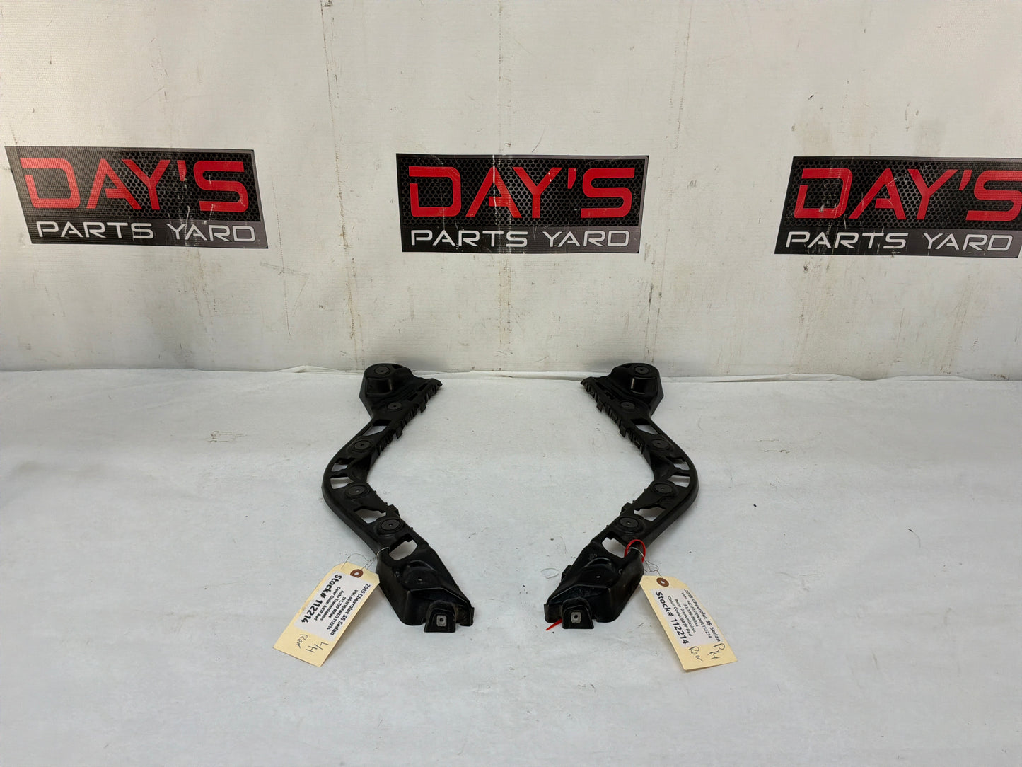 2015 Chevy SS Sedan RH & LH Rear Bumper Brackets Guides Supports OEM