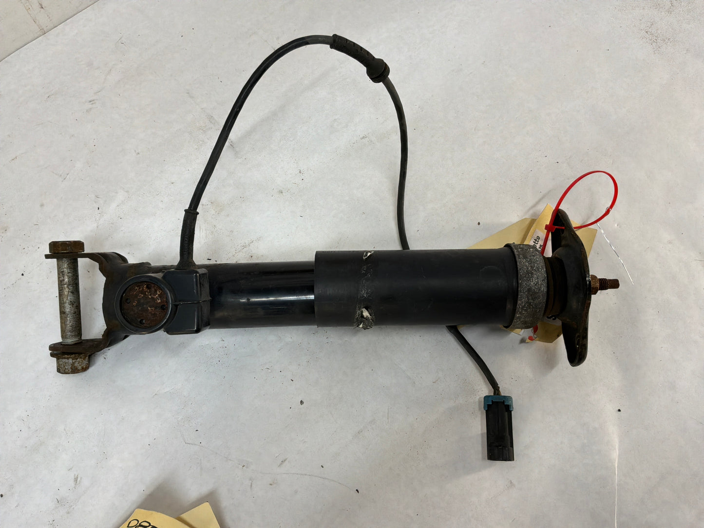1999 Chevy C5 Corvette Rear Suspension RH & LH Mag Ride FE1 Shocks OEM