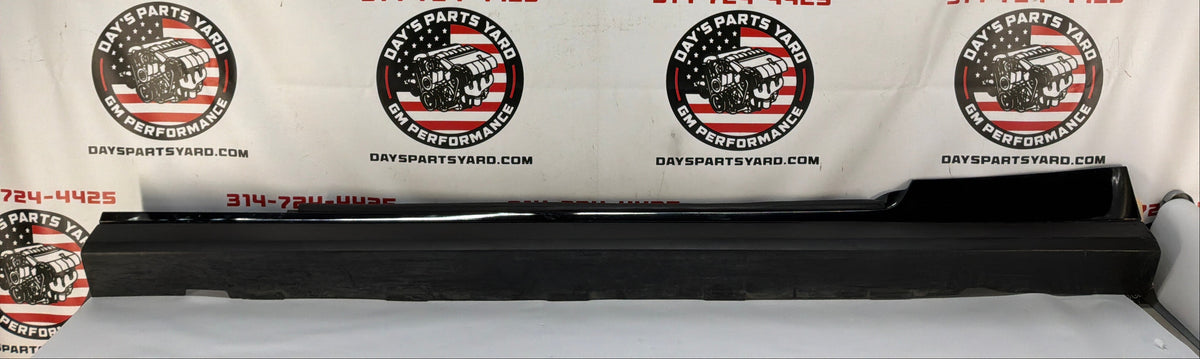 2013 Chevy Camaro ZL1 LH Driver Rocker Molding Side Skirt Panel OEM