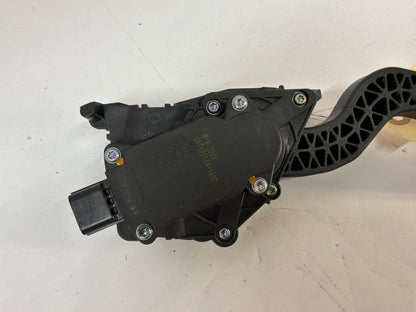 2016 Chevy SS Sedan Fuel Gas Accelerator Pedal OEM
