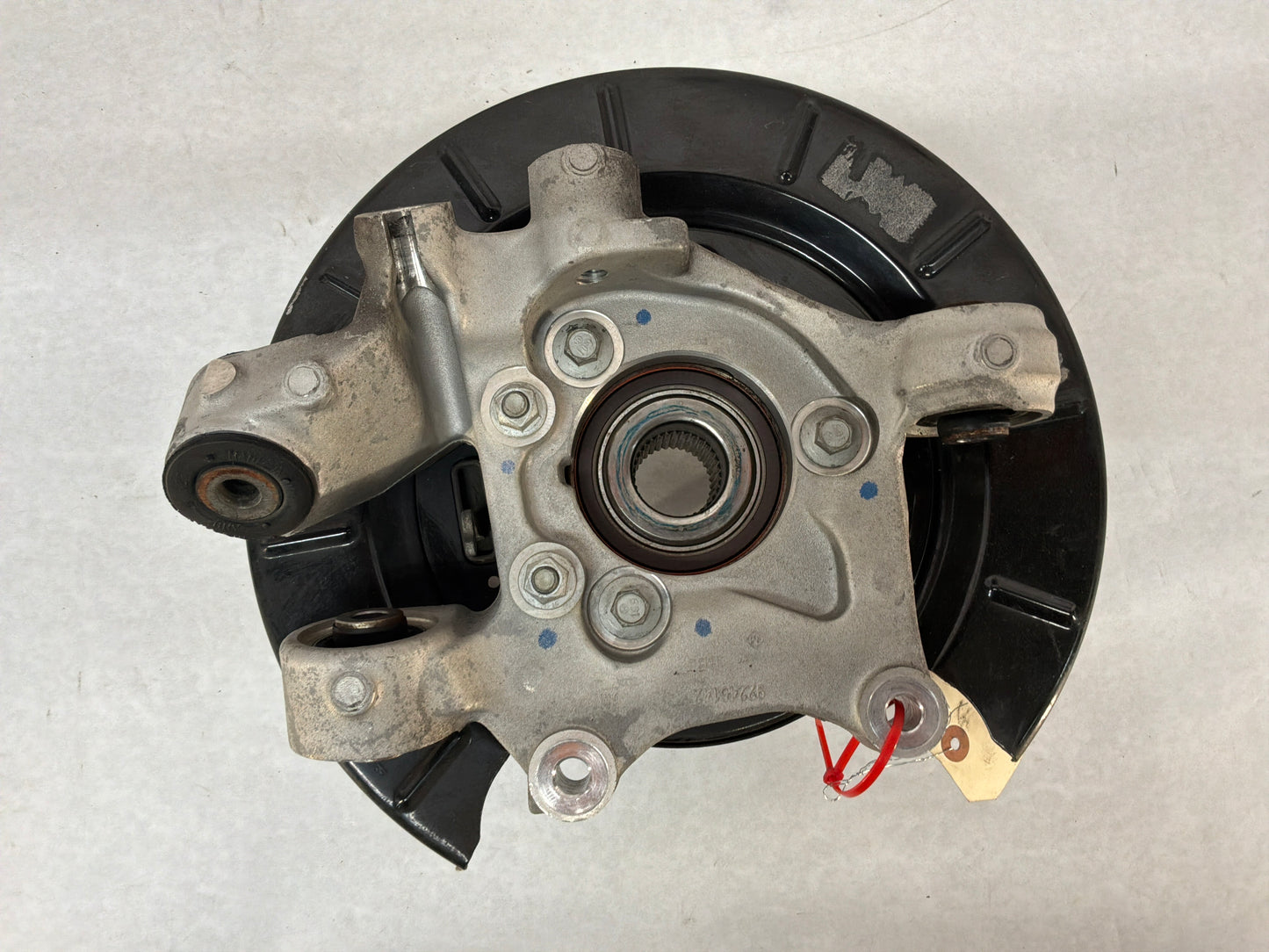2013 Chevy Camaro 1LE RH Passenger Rear Spindle Knuckle Hub Wheel Bearing OEM
