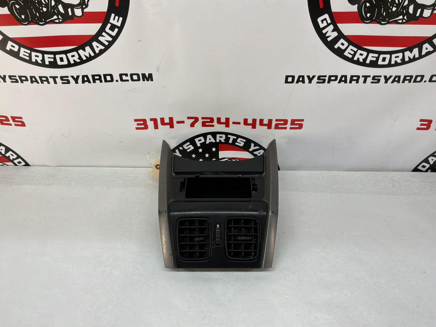 2004 Pontiac GTO Center Console Rear Air Vent Outlet Cover OEM